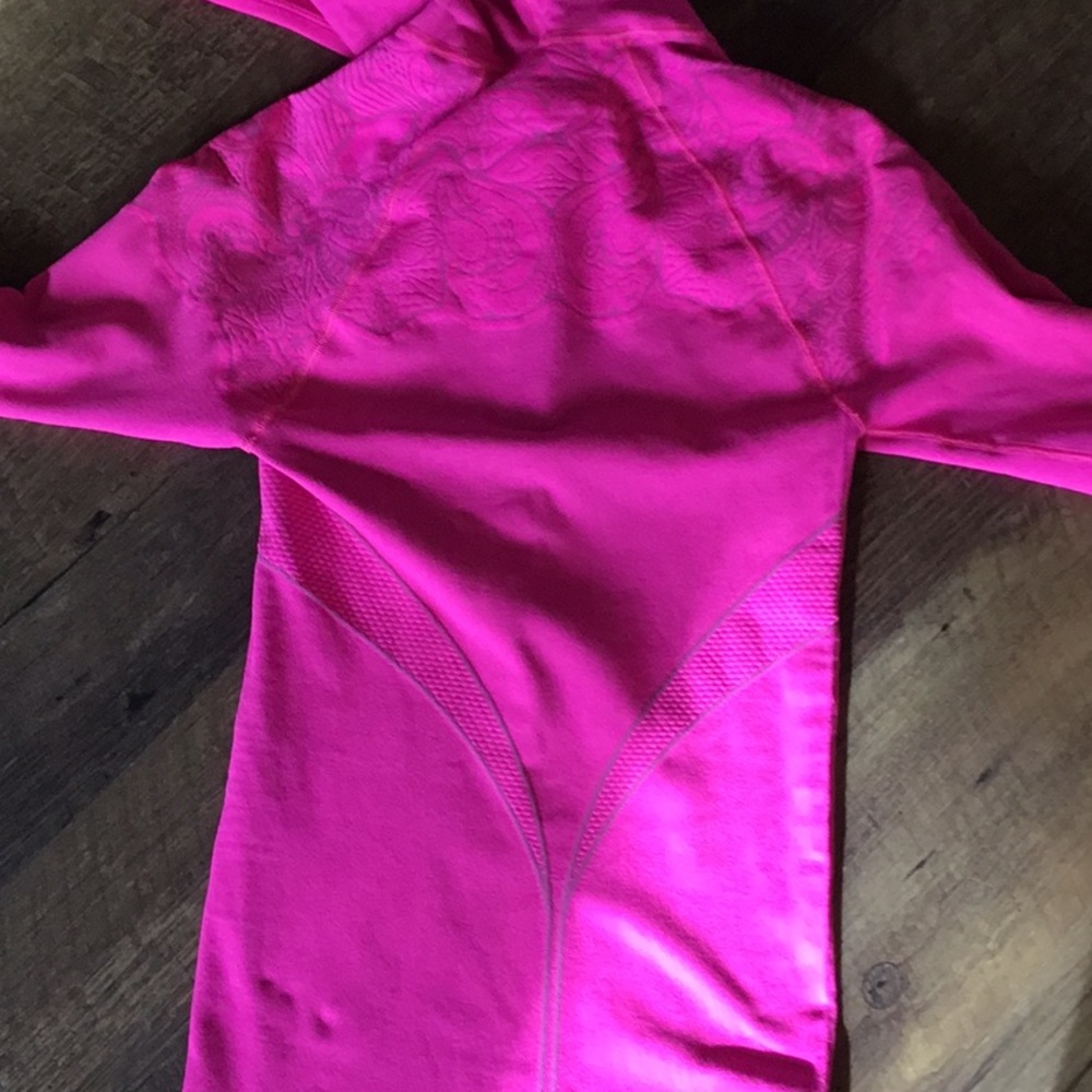 Athleta long sleeve 1/4 zip top - Picture 3 of 5